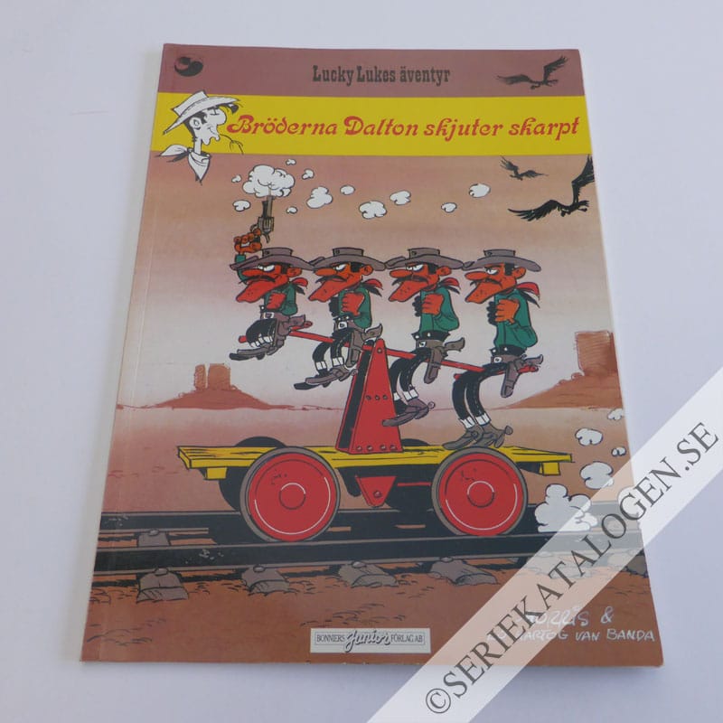 Framsida på Lucky Lukes äventyr #55 - Bröderna Dalton skjuter skarpt (1987)