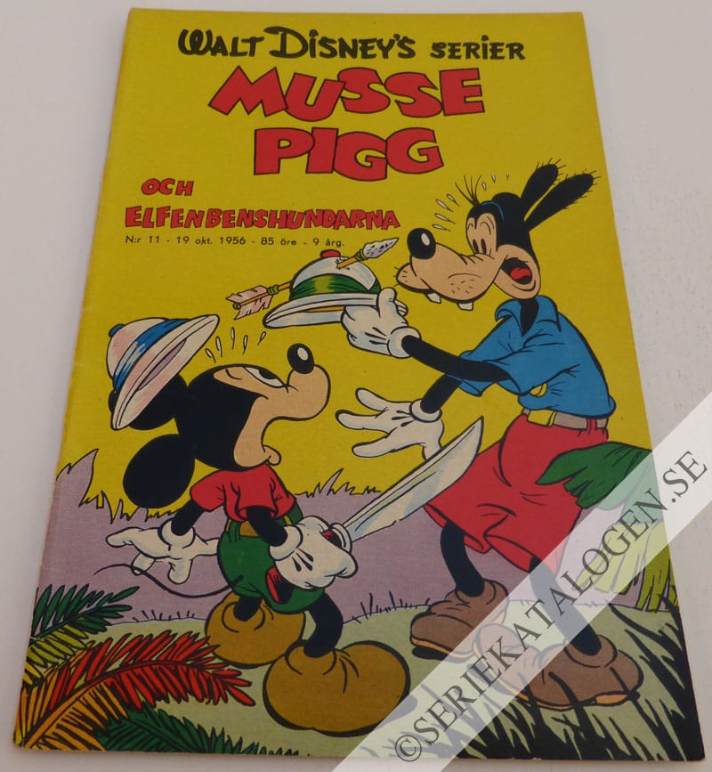 Framsida på Walt Disney's serier Musse Pigg och elfenbenshundarna (1956)