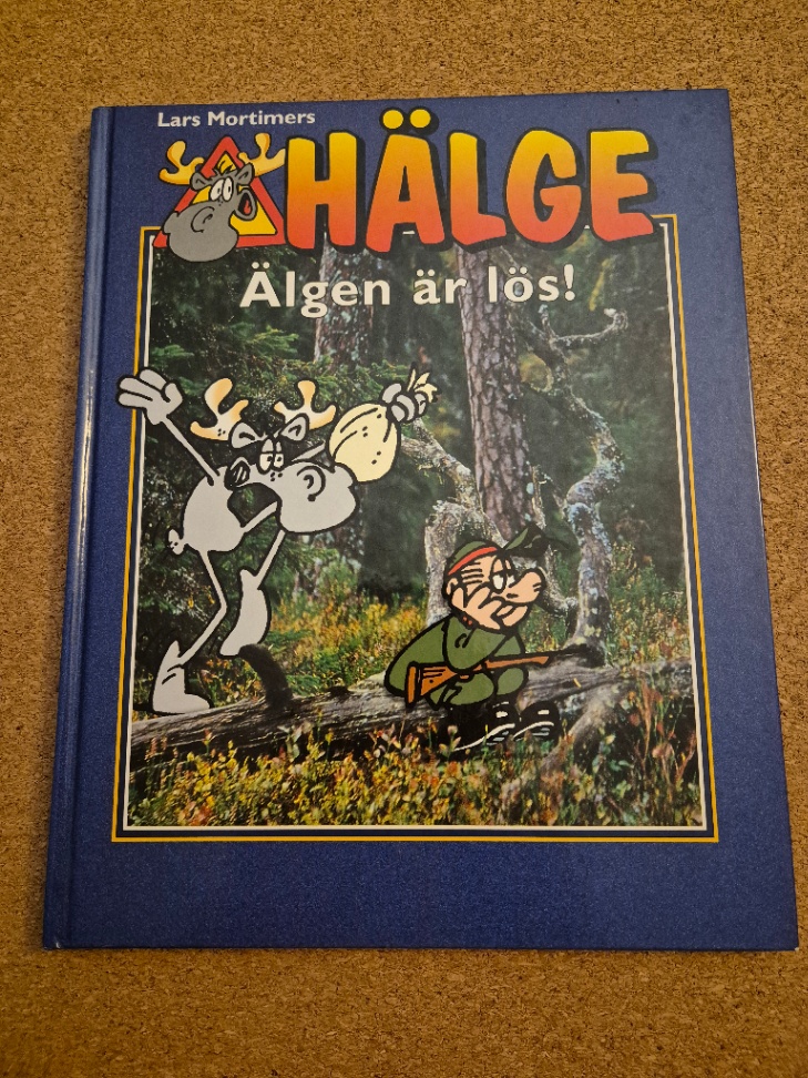 Framsida på Hälge - fotobok Älgen är lös (2002)