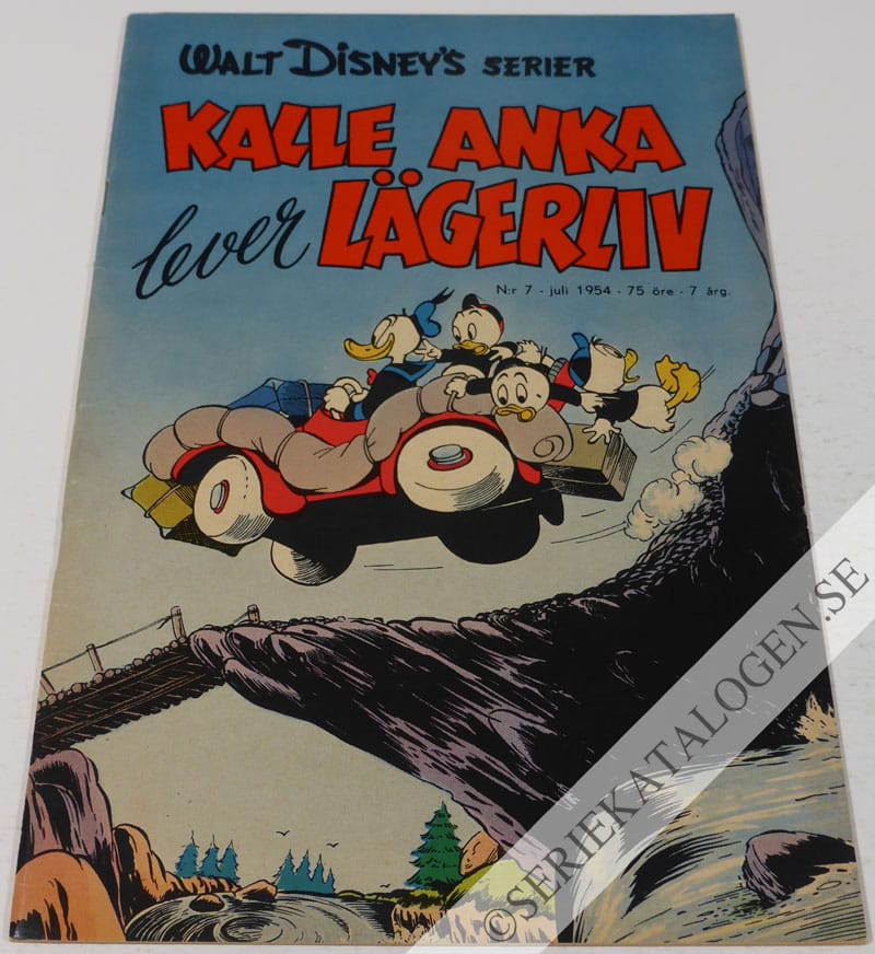 Framsida på Walt Disney's serier Kalle Anka lever lägerliv (1954)