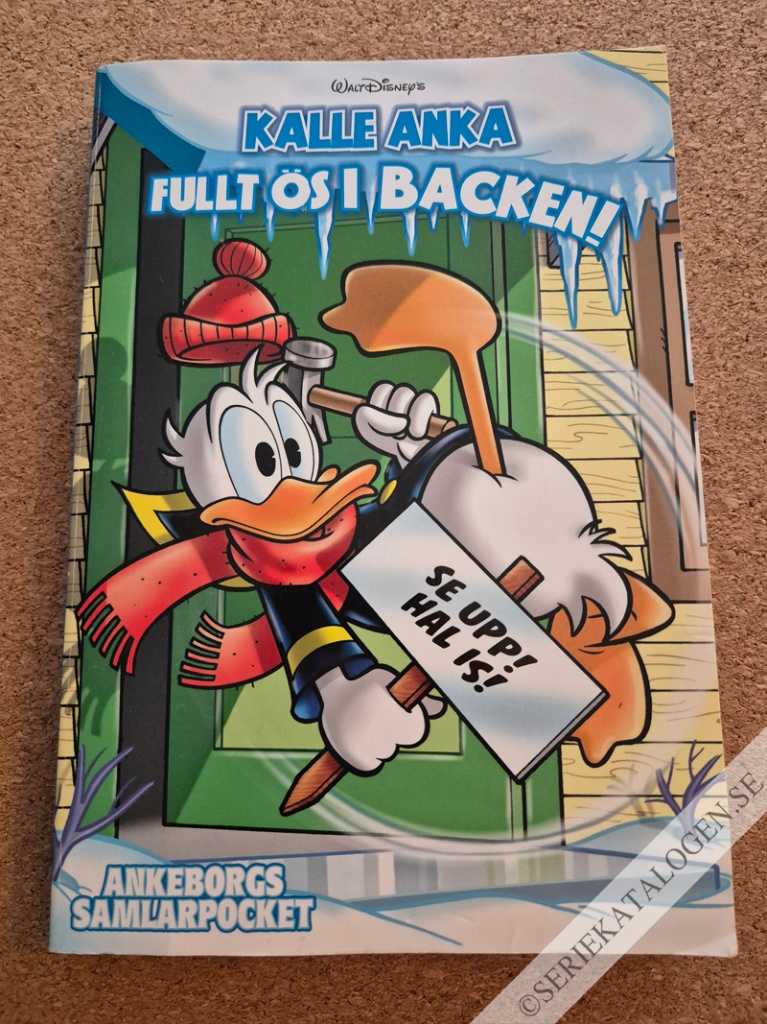Framsida på Ankeborgs samlarpocket Kalle Anka - Fullt ös i backen! (2022)