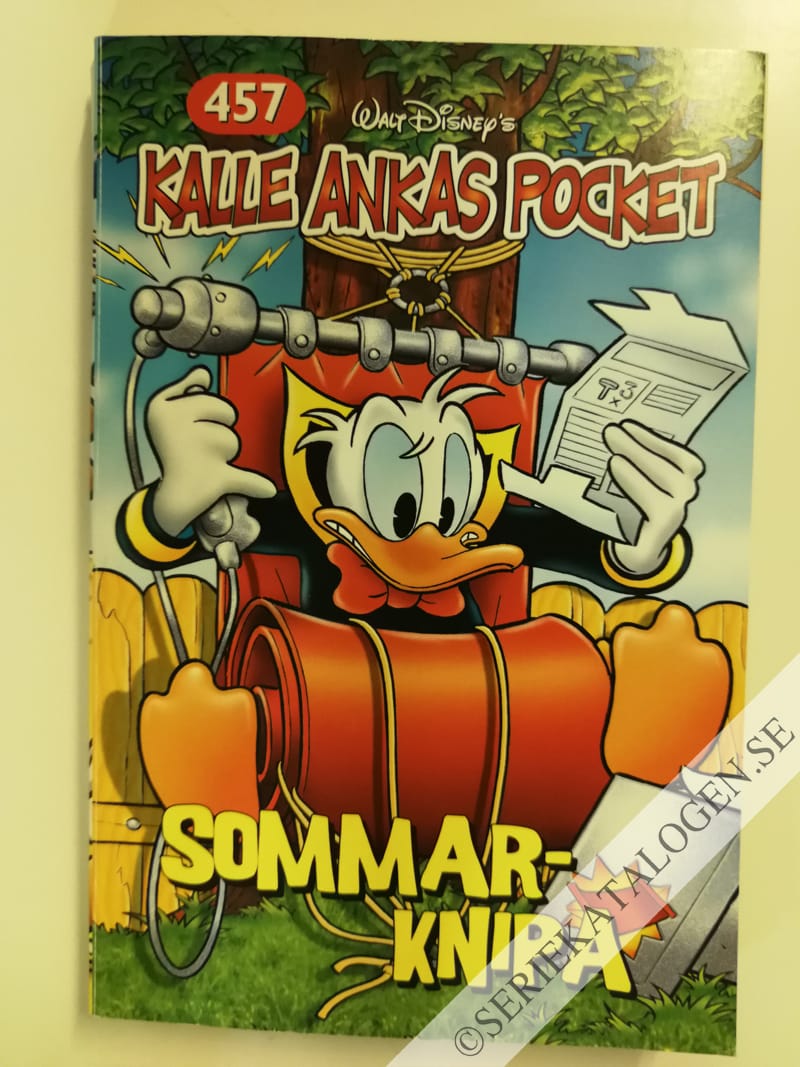 Framsida på Kalle Ankas pocket #457 - Sommarknipa (2016)