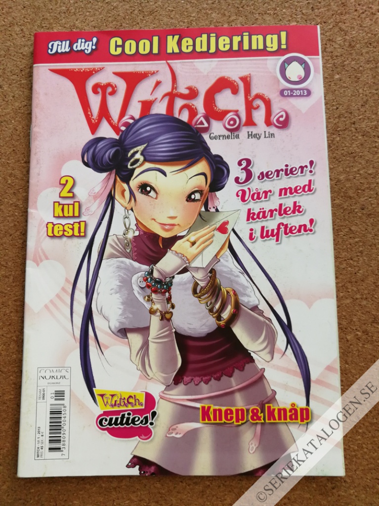 Framsida på W.i.t.c.h. #1 (2013)