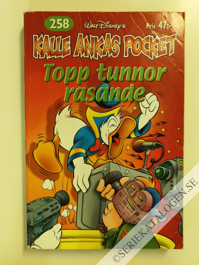 Framsida på Kalle Ankas pocket #258 - Topp tunnor rasande (2001)