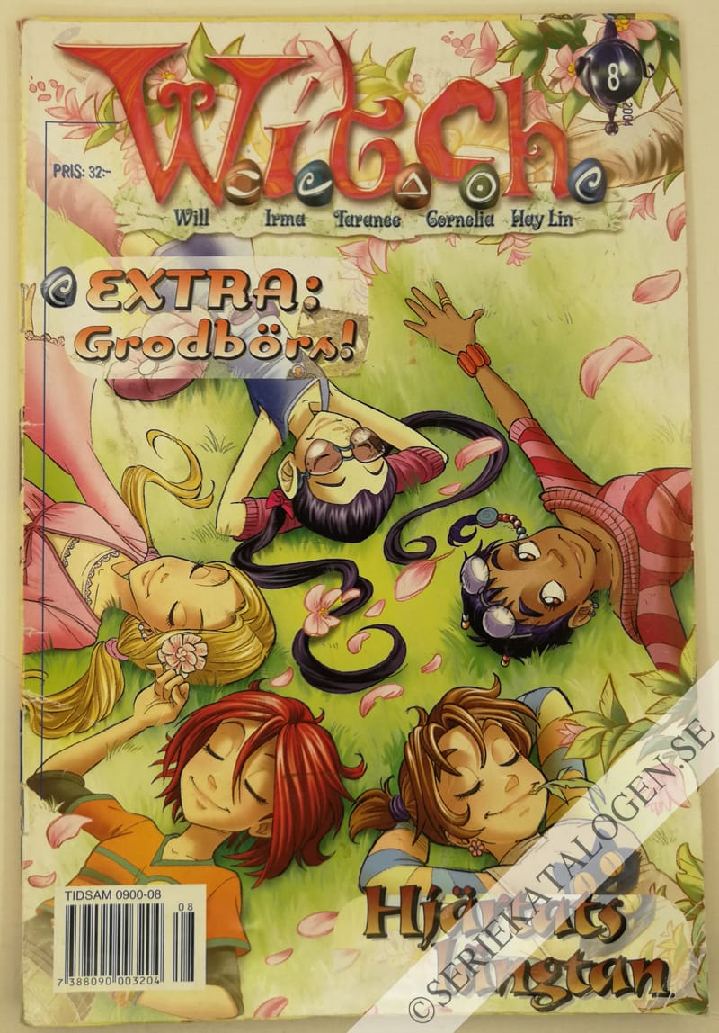 Framsida på W.i.t.c.h. #8 - Hjärtans längtan (2004)