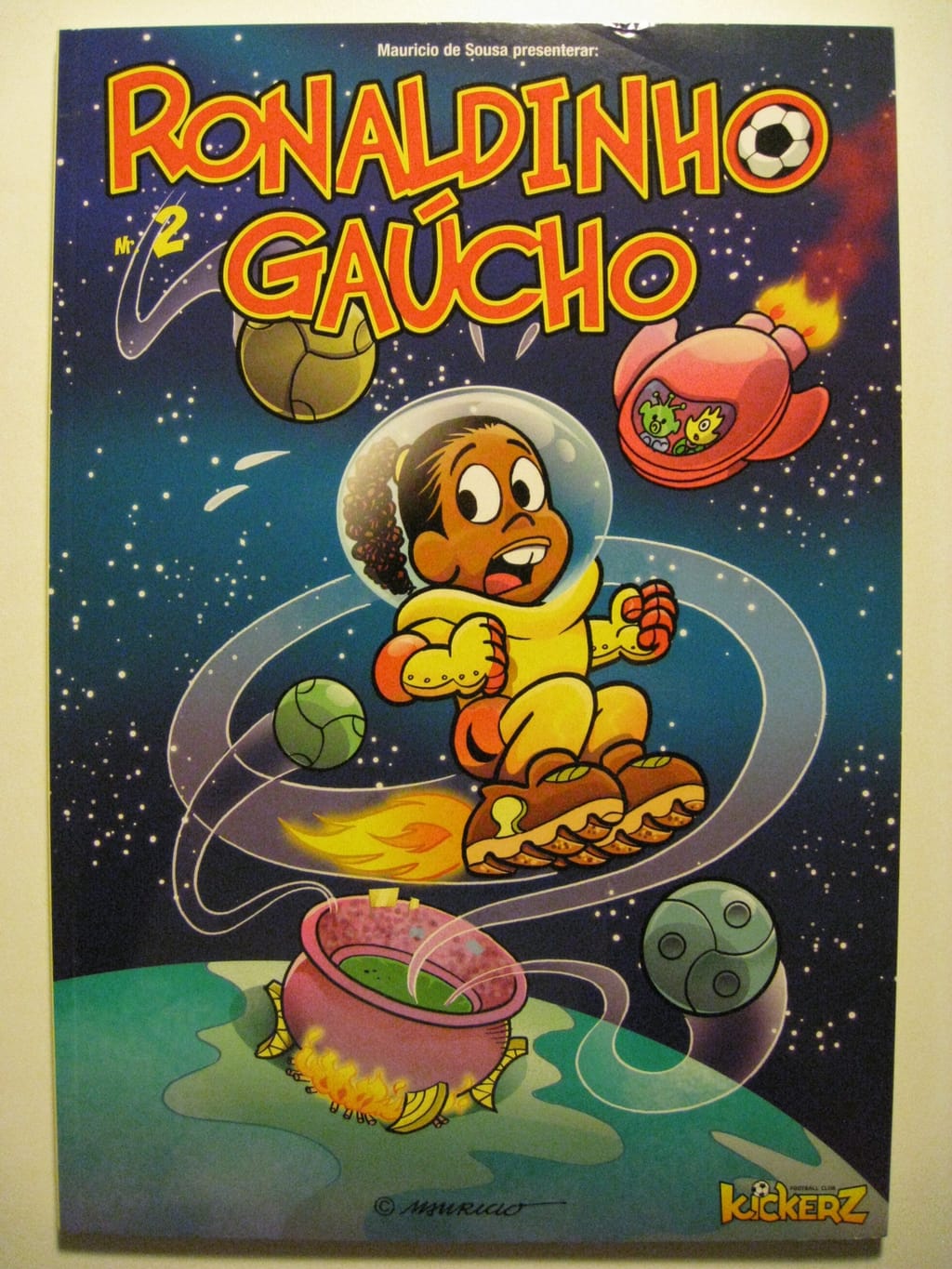 Framsida på Mauricio de Sousa presenterar Ronaldinho Gaúcho #2 (2014)