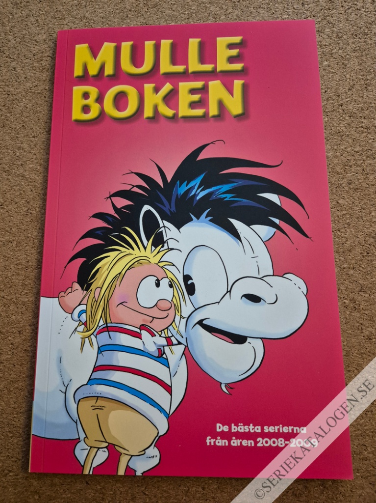 Framsida på Mulleboken De bästa serierna från åren 2008-2009 (2017)