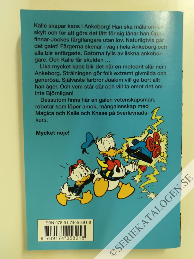 Baksida på Fel färg i Ankeborg (2014)
