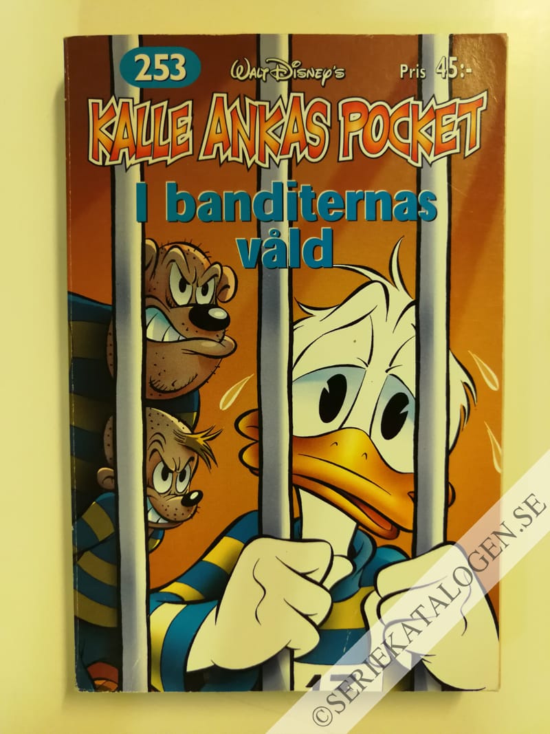 Framsida på Kalle Ankas pocket #253 - I banditernas våld (2000)