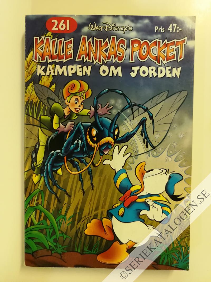 Framsida på Kalle Ankas pocket #261 - Kampen om jorden (2001)