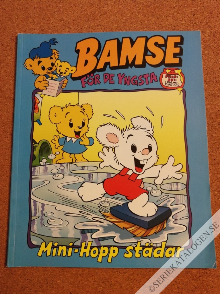 Framsida på Bamse för de yngsta Mini-Hopp städar (2018)
