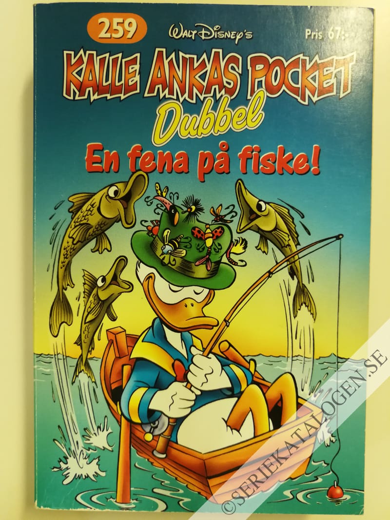 Framsida på Kalle Ankas pocket #259 - En fena på fiske! (2001)